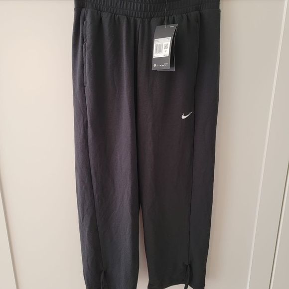Nike Women's Sportswear Dri-Fit Standard Fit Yoga Pant Crop (size XS) - Picture 7 of 9
